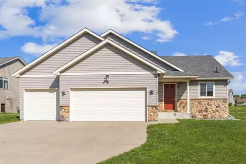 629 16th St S, Sartell, MN 56377