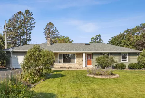6012 Virginia Ave S, Edina, MN 55424