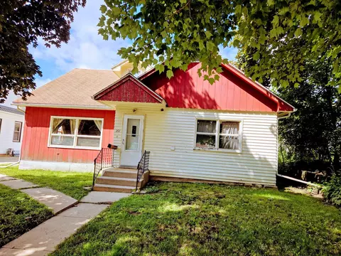 201 Oak St S, Mabel, MN 55954
