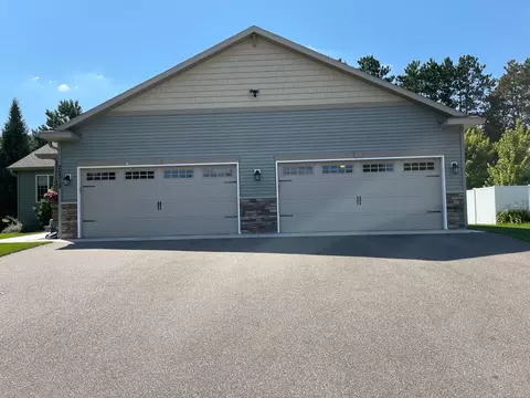 25318 12th St W, Zimmerman, MN 55398