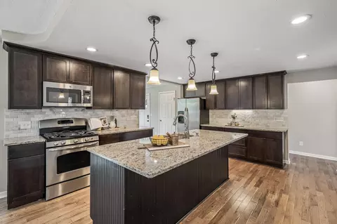 1420 Idaho Ave E, Saint Paul, MN 55106