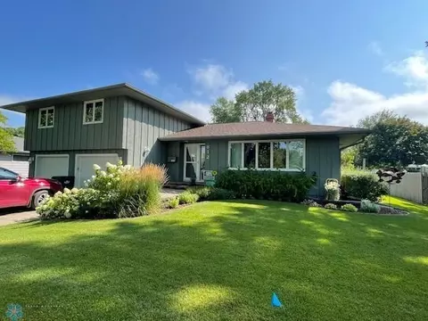 812 Oak St, Breckenridge, MN 56520