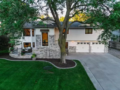 6530 Balsam Ln N, Maple Grove, MN 55369
