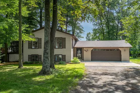 332 Griffin St E, Amery, WI 54001