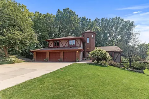 11005 40th Pl N, Plymouth, MN 55441