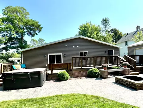 3018 3rd St, Lake Park, MN 56554