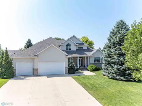 4439 3rd St S, Moorhead, MN 56560