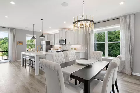 13615 Territorial Cir N, Maple Grove, MN 55369