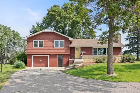 212 Gehlen Dr SE, Silver Lake, MN 55381