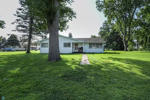 202 1st Ave N, Kindred, ND 58051