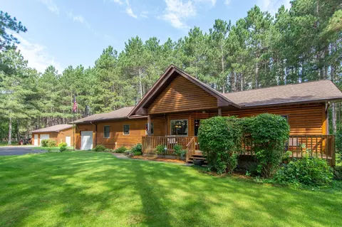 10600 Ossawinnamakee Rd, Pequot Lakes, MN 56472