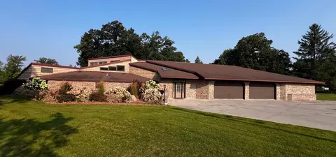 14253 Riverbend Trl, Thief River Falls, MN 56701