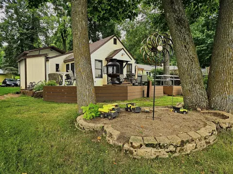 Exterior - 40787 Kleins Dr, Perham, MN 56573 photo 3 of 11