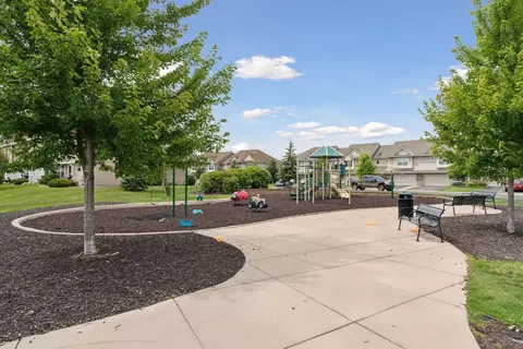 3440 Golfview Dr #204, Eagan, MN 55123 photo 33