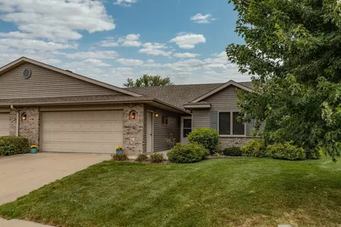 706 Southern Woods Cir SW, Rochester, MN 55902