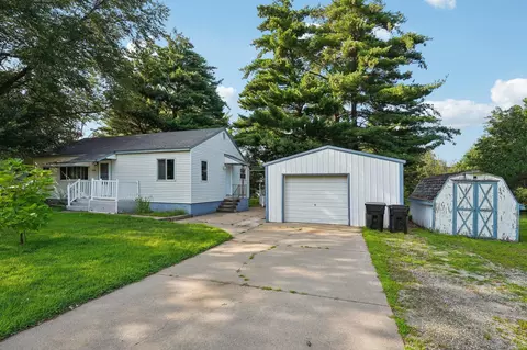 13886 Field St, Becker, MN 55308