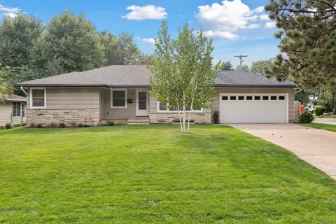 6000 Ewing Ave S, Edina, MN 55410