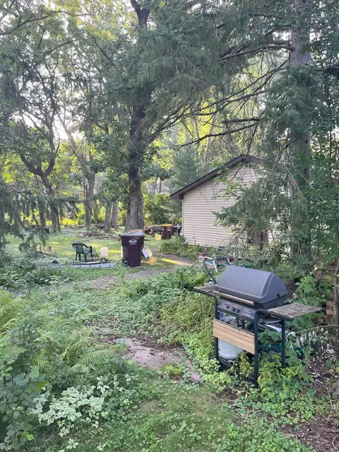 164 Nn Upper 21st St S, Lake Saint Croix Beach, MN 55043