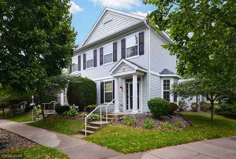 1577 Legacy Pkwy E #6, Maplewood, MN 55109