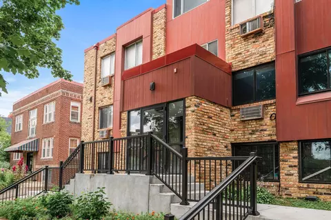 520 Ridgewood Ave #3, Minneapolis, MN 55403