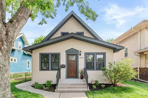 3909 15th Ave S, Minneapolis, MN 55407