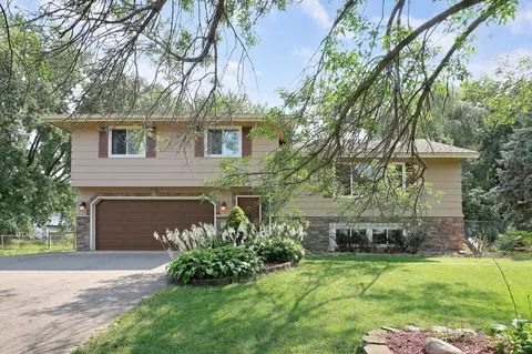 650 96th Ln NE, Blaine, MN 55434