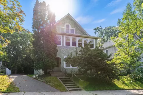 526 Thomas Ave N, Minneapolis, MN 55405