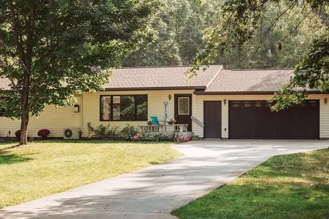 17100 Pine Circle Rd, Brainerd, MN 56401