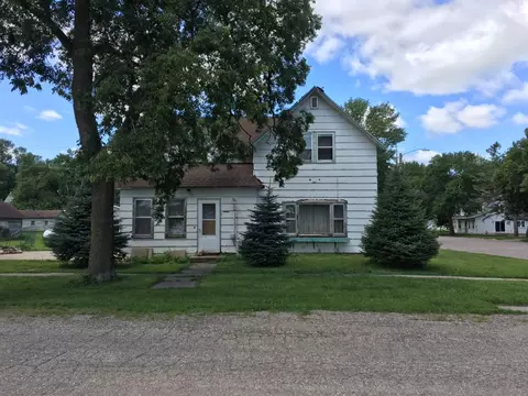 202 3rd Ave, Bellingham, MN 56212
