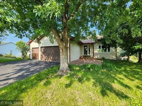 537 1st St N, Montrose, MN 55363