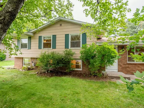 183 Muriel Blvd, West Saint Paul, MN 55118