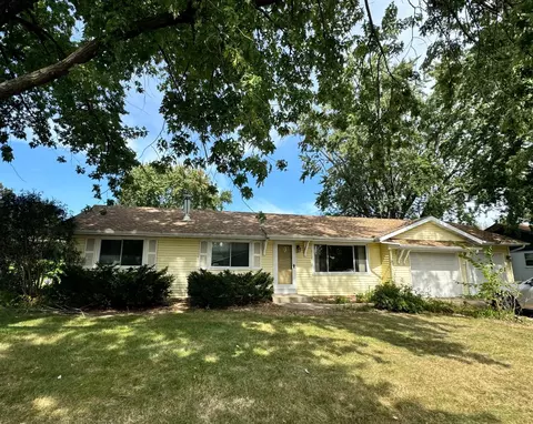 225 150th St W, Apple Valley, MN 55124