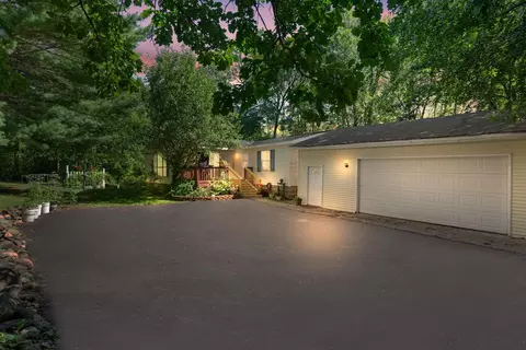 1728 75th Ave, Osceola, WI 54020