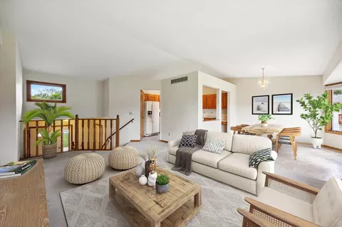2211 Van Sloun Rd, Chaska, MN 55318