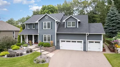 711 Bridle Ridge Rd, Eagan, MN 55123