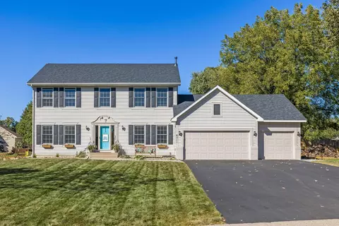 6511 137th St W, Apple Valley, MN 55124