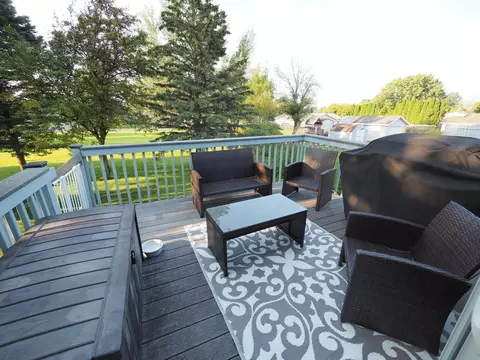 501 5th St E, Wanamingo, MN 55983 photo 2