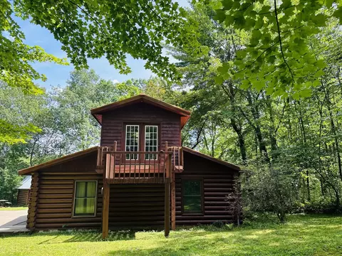2263 4 12 St, Cumberland, WI 54829