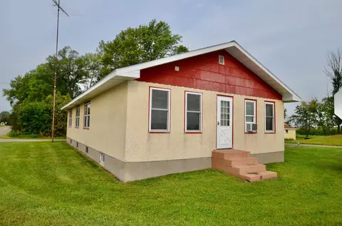 2079 100th Ave, Holdingford, MN 56340