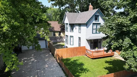 611 6th St NW, Austin, MN 55912