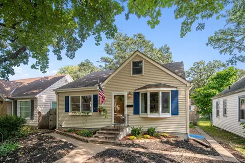 2717 Hampshire Ave S, Saint Louis Park, MN 55426