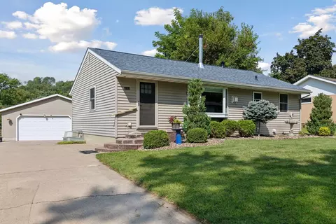 1910 Audrey Ave, Red Wing, MN 55066