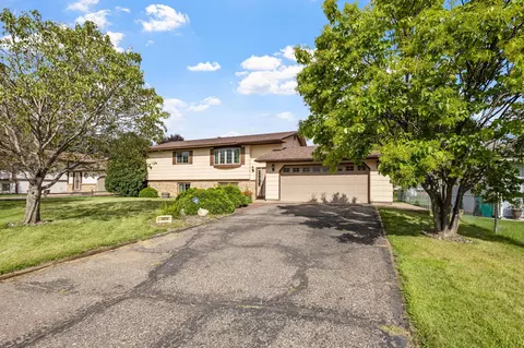 7613 Central Ave NE, Fridley, MN 55432