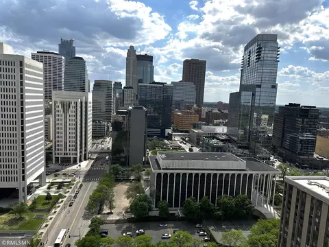 19 S 1st St #B2407, Minneapolis, MN 55401