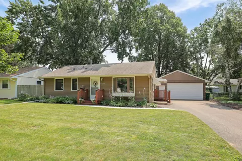 5325 48th Ave N, Crystal, MN 55429