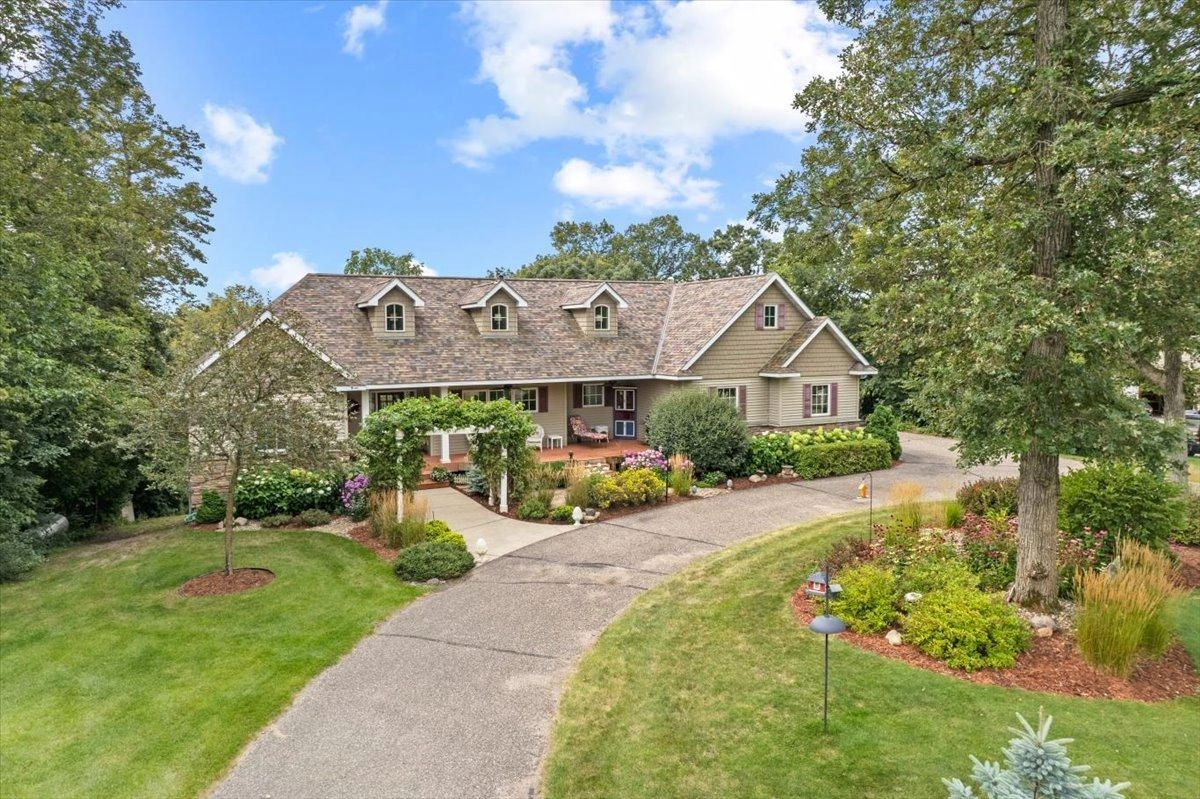 5961 Hidden Ln  