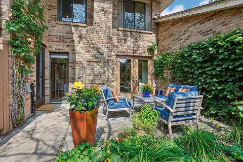3640 Independence Ave S #40, Saint Louis Park, MN 55426