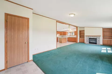 422 5th E, Centuria, WI 54824 photo 3
