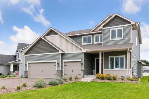 1924 Red Oak Ln, Lino Lakes, MN 55038
