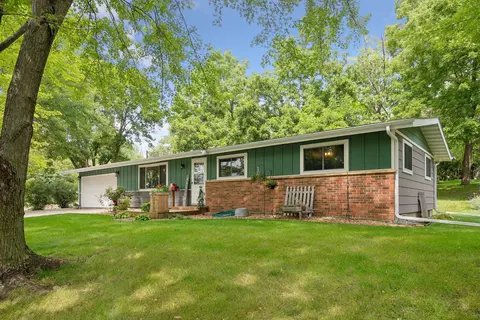 125 Klarsyn St SE, Cokato, MN 55321